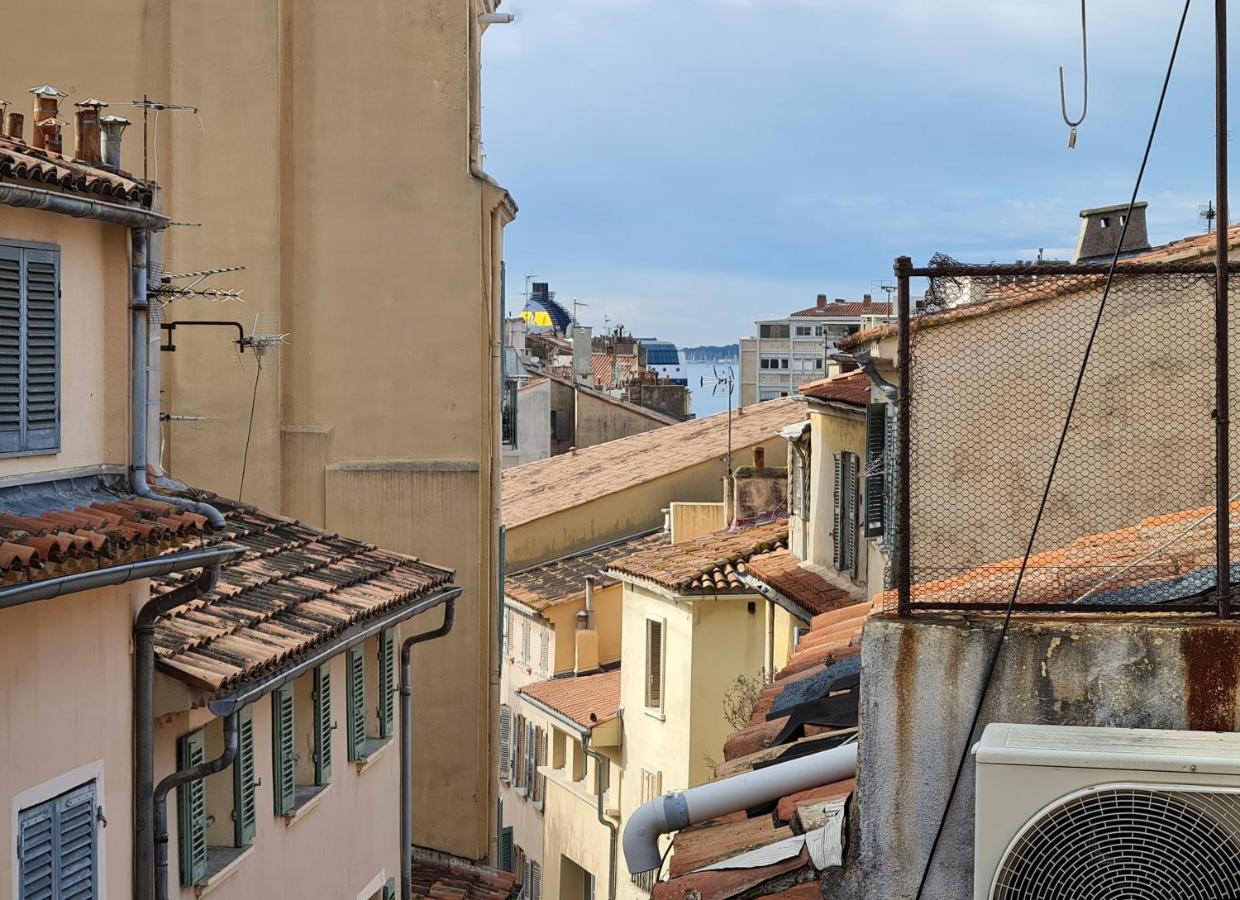 Gregbnb - Centre Ancien - Studio Roof-Top - Climatise - 5Eme Etage ตูลง ภายนอก รูปภาพ